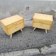 Paire de chevets vintage bois clair pieds compas