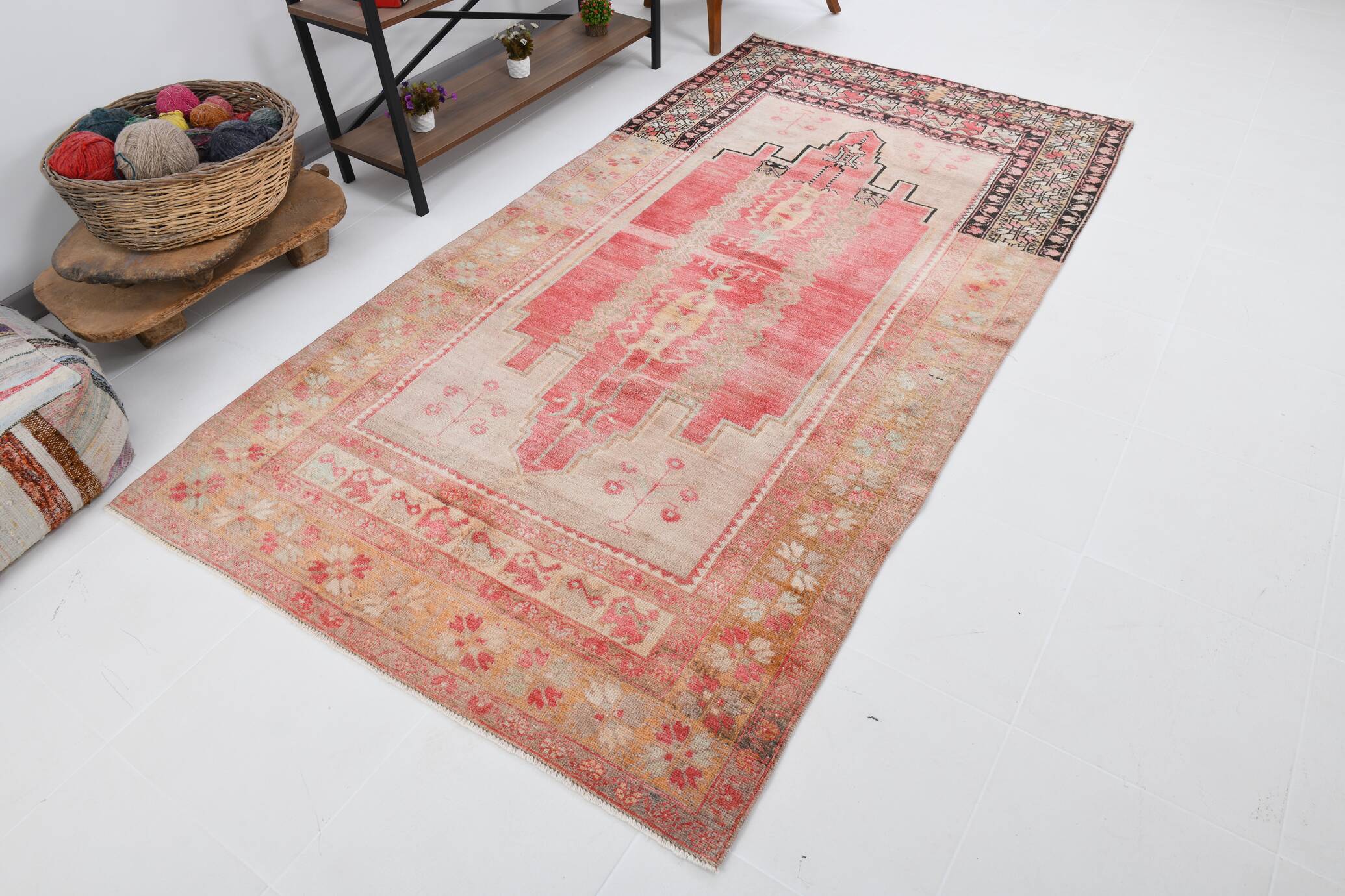 5x9 Red & Cream Antique Vintage Rug 142x267Cm SK 19962