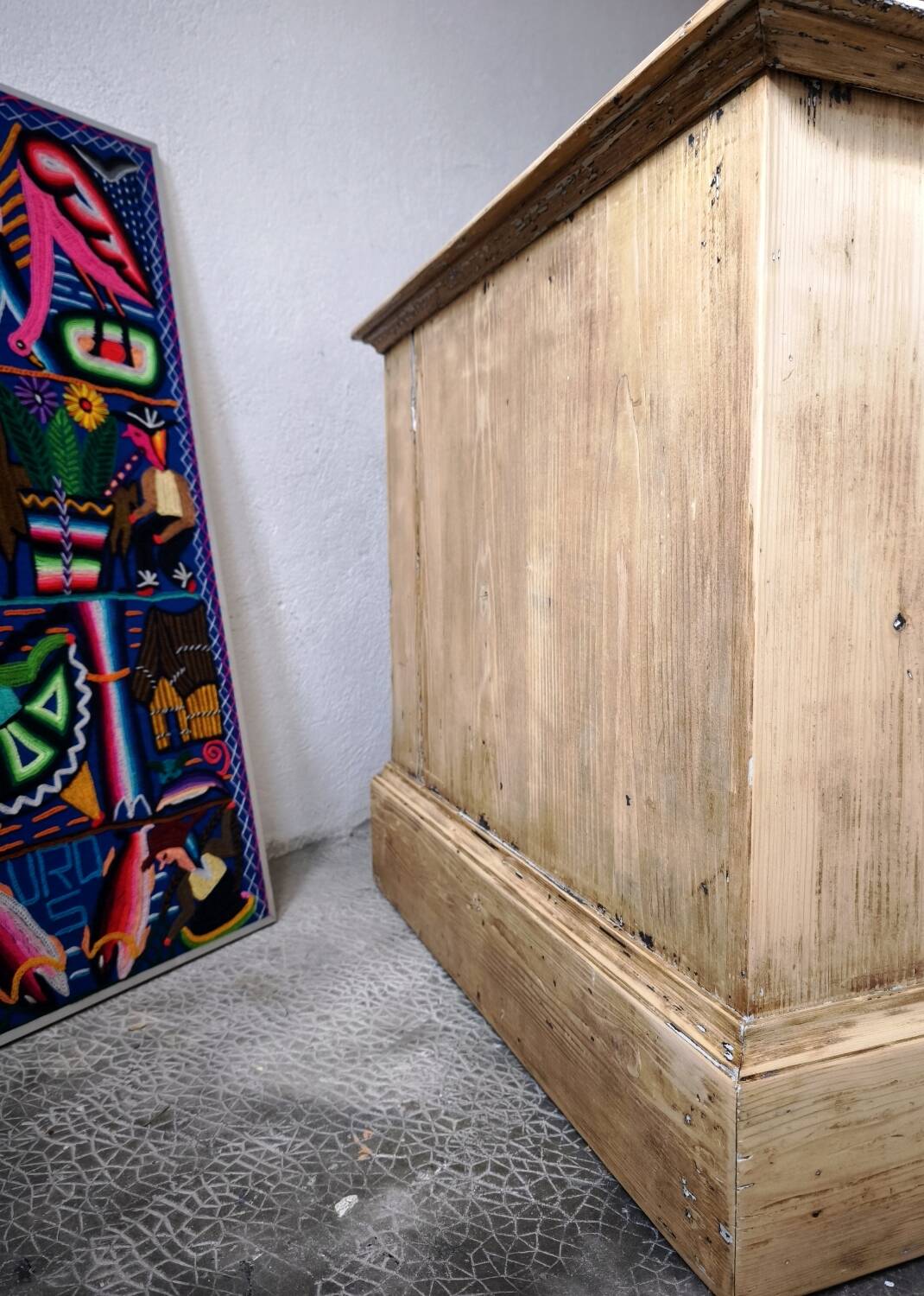 Confiturier, buffet ancien en sapin