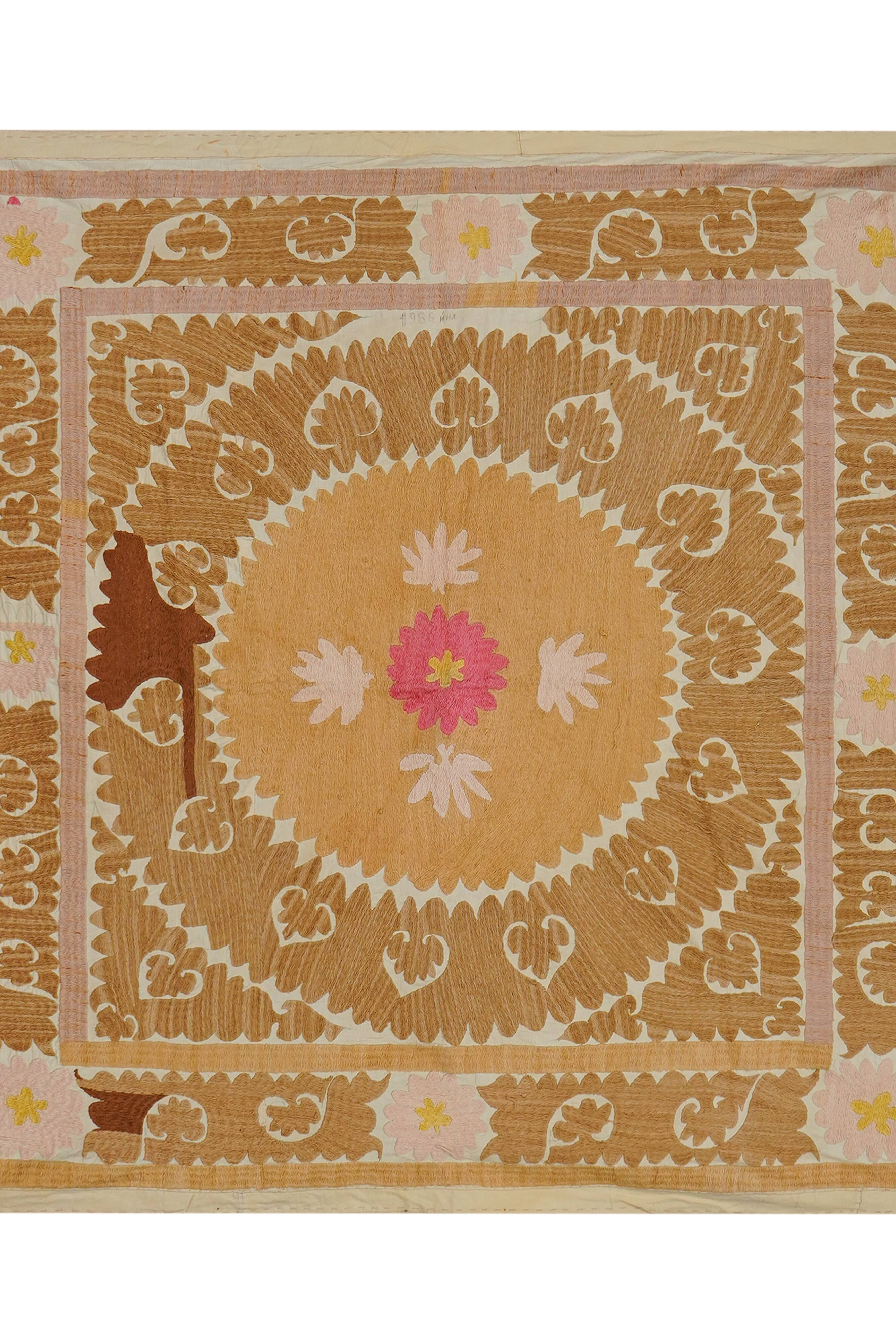 Vintage Turkish hand-knotted rug 131x136 cm