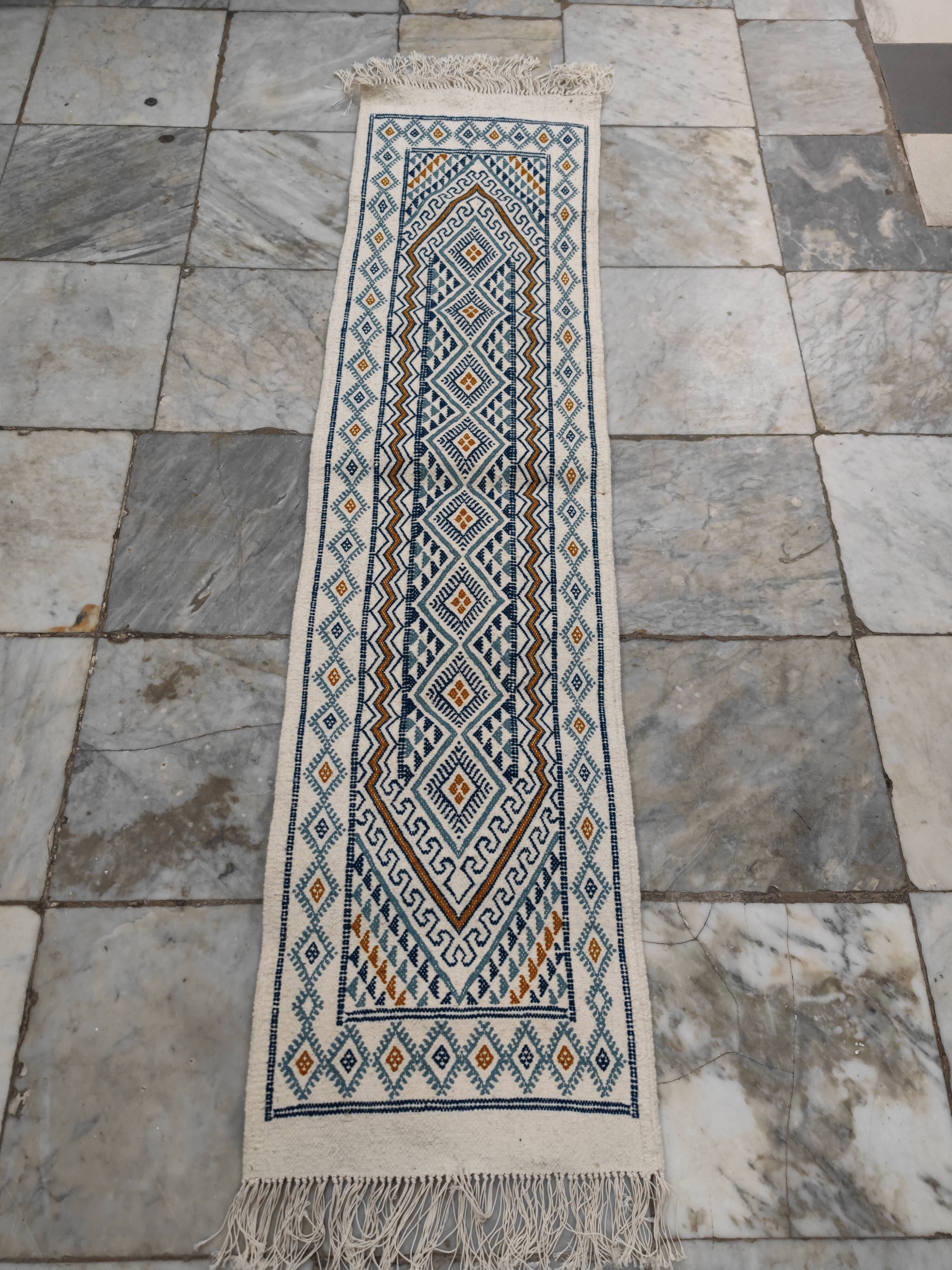 Hand-woven natural wool hallway rug