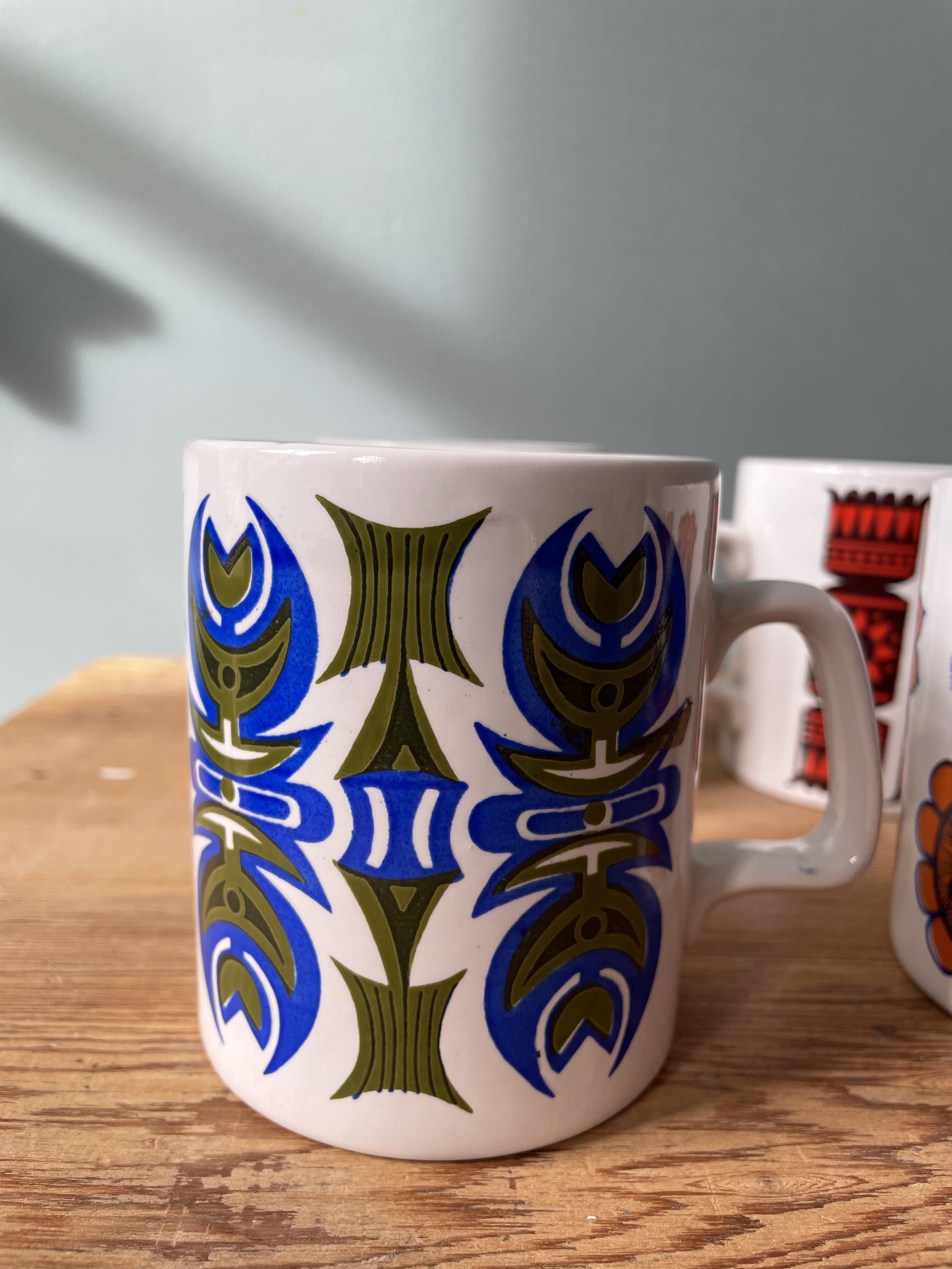 Set of 6 vintage mug staffordshire potteries made in England