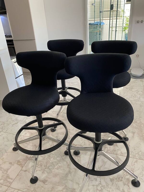 4 tabourets Pivot Counter Stool par Antonio Citterio pour Vitra