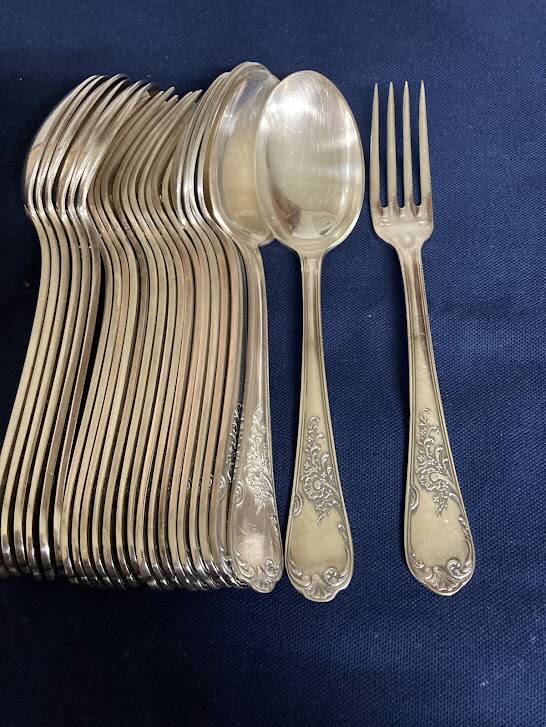 dessert cutlery