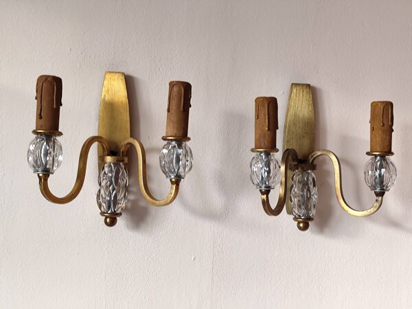 Paire d'anciennes appliques murales  avec 2 feux bronze doré  et verre