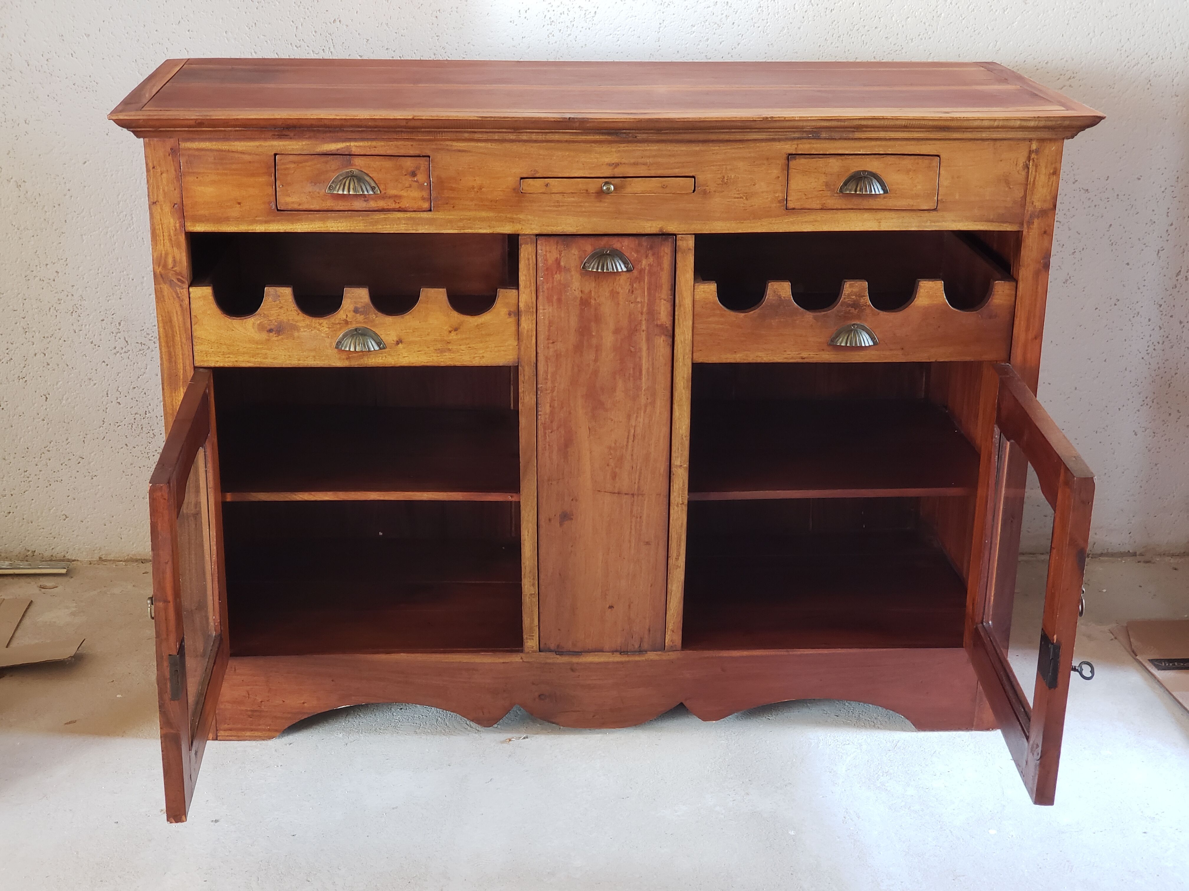 Farm kitchen furniture