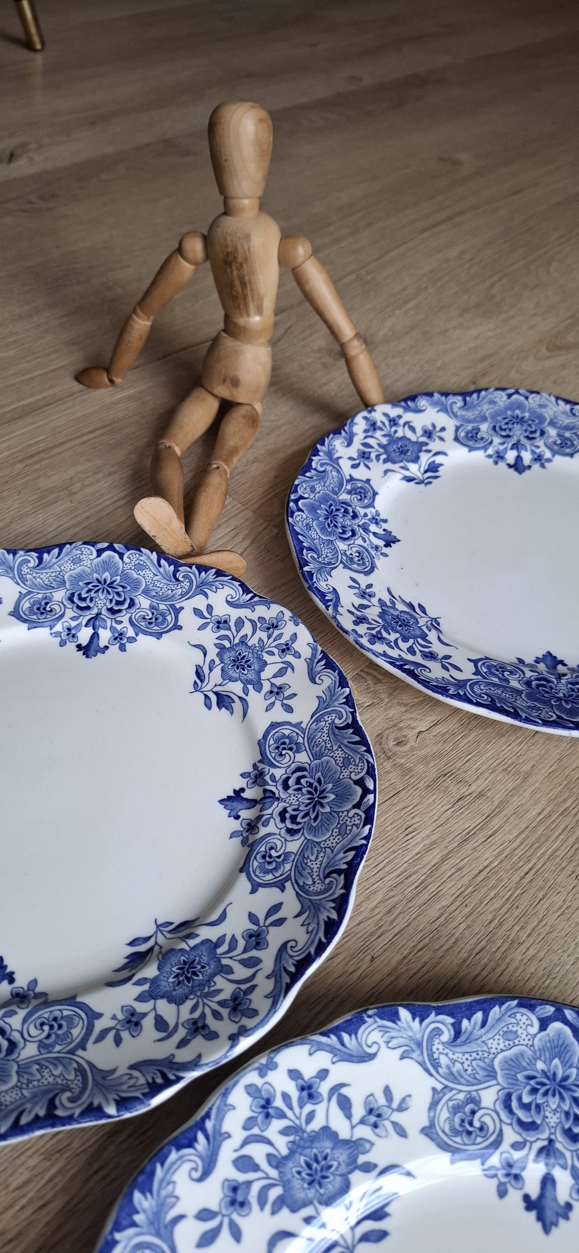 Set of 6 flat plates Dordrecht BFK 1920