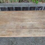 Farm table