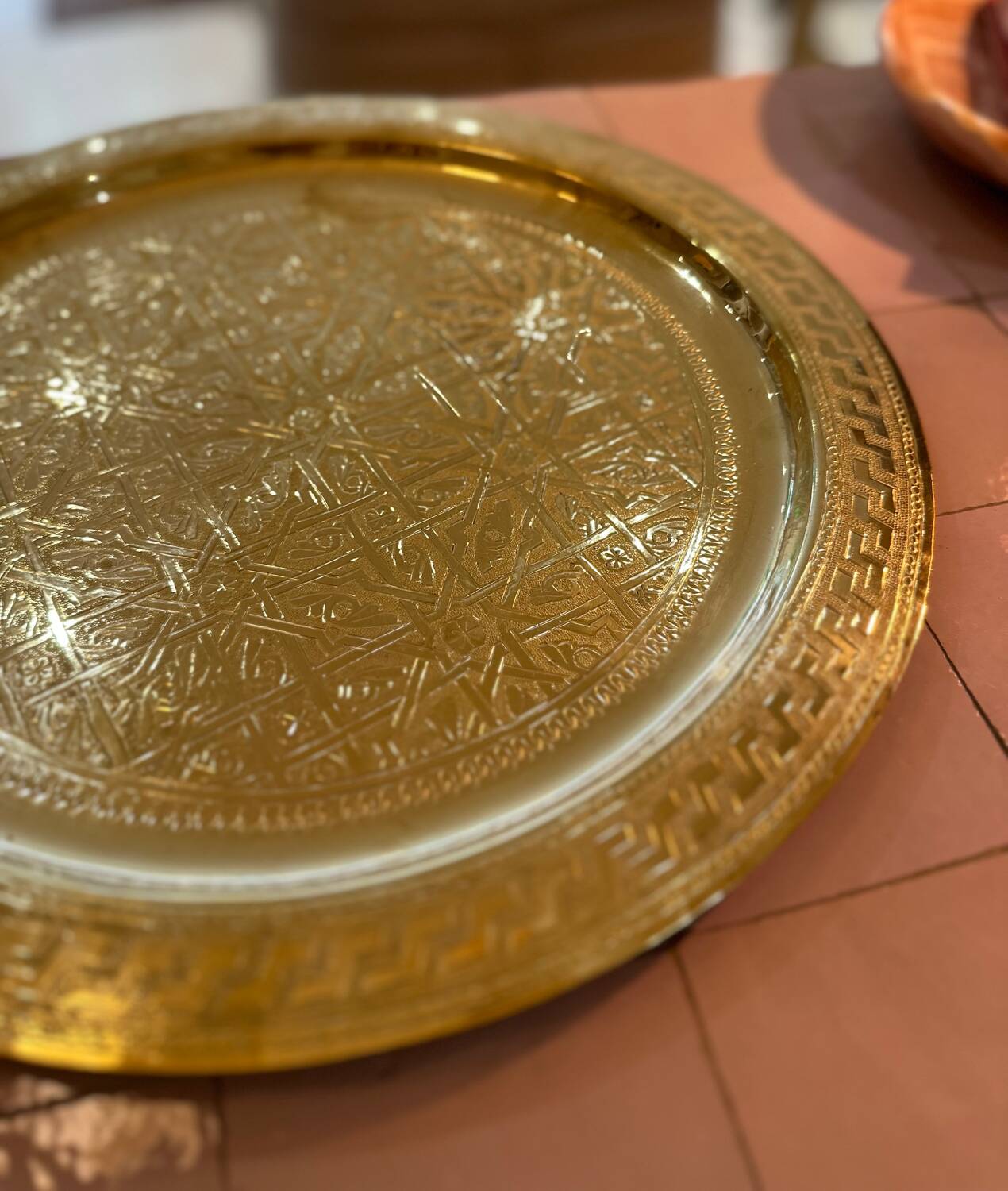 Moroccan tea tray gilded brass engraved oriental 40 cm