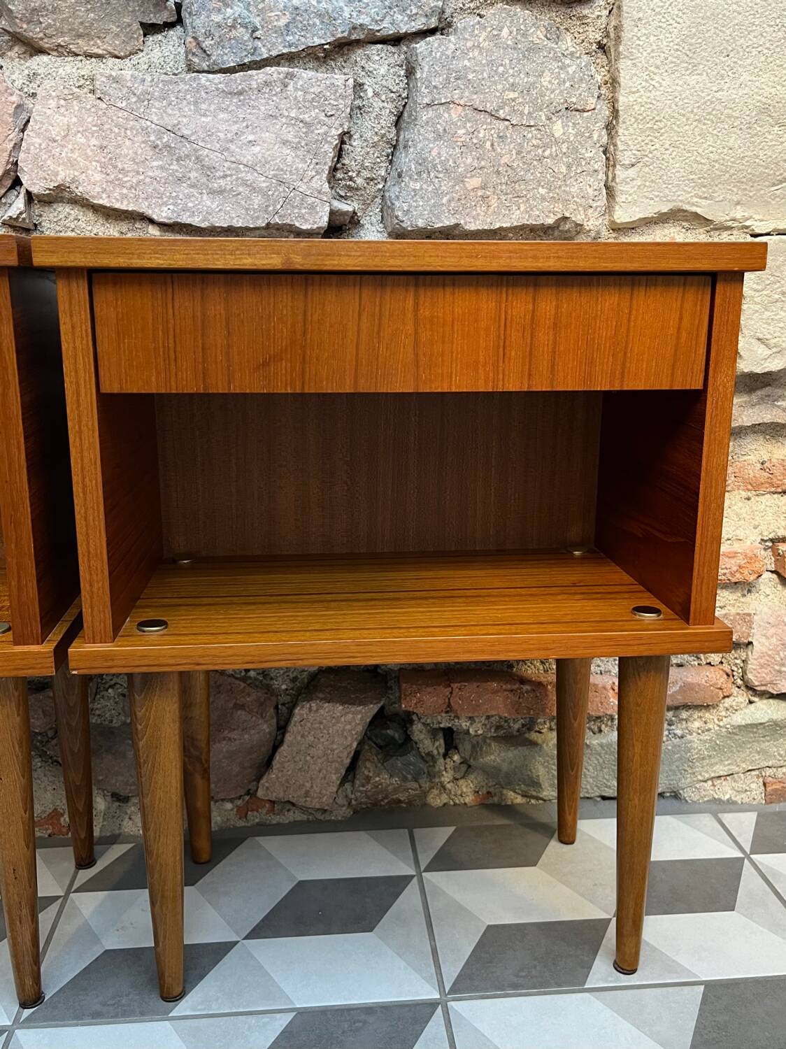 Pair of bedside tables with tapered legs, 1960s/70s