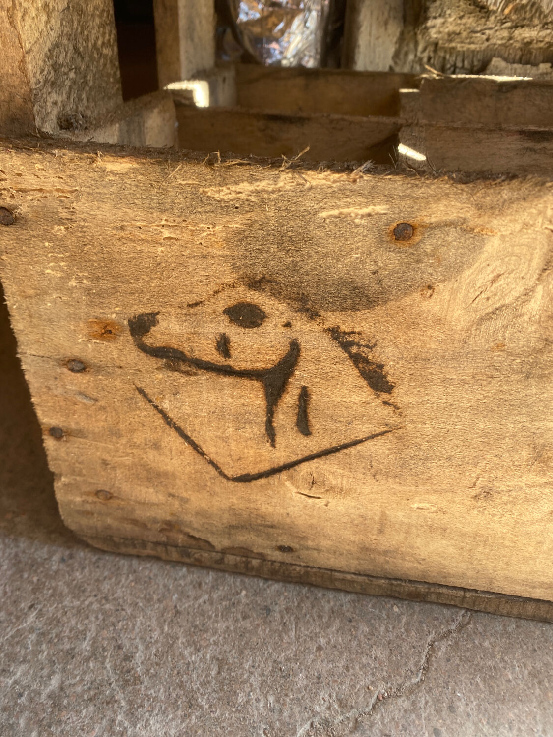 2 wine cases - old wooden 10 bottles