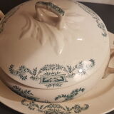 Soupière and her dish