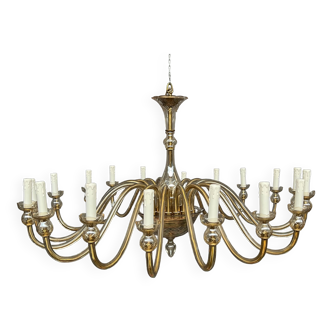 Venetian chandelier. 18 light points.