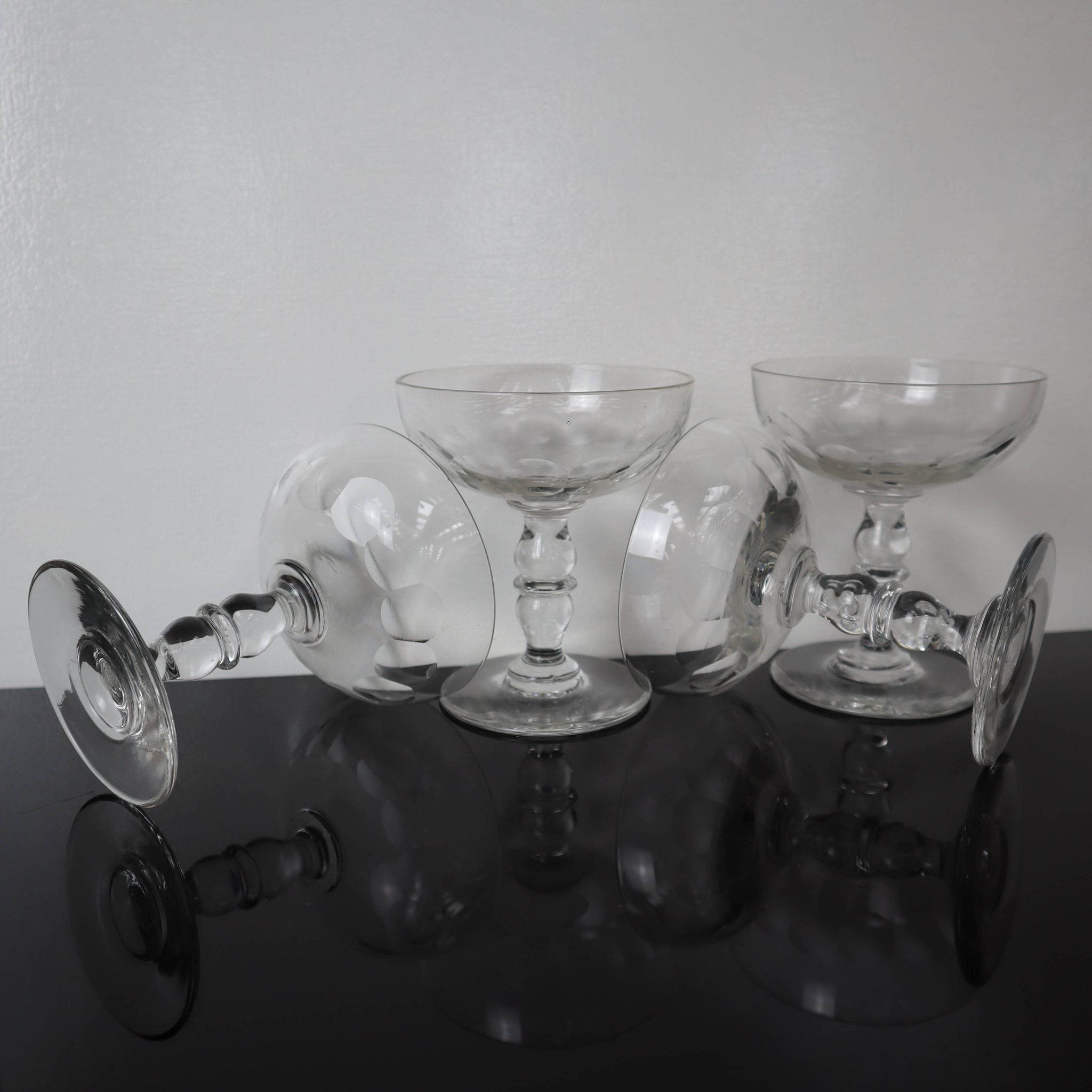 4 superb 20th century blown glass champagne glasses