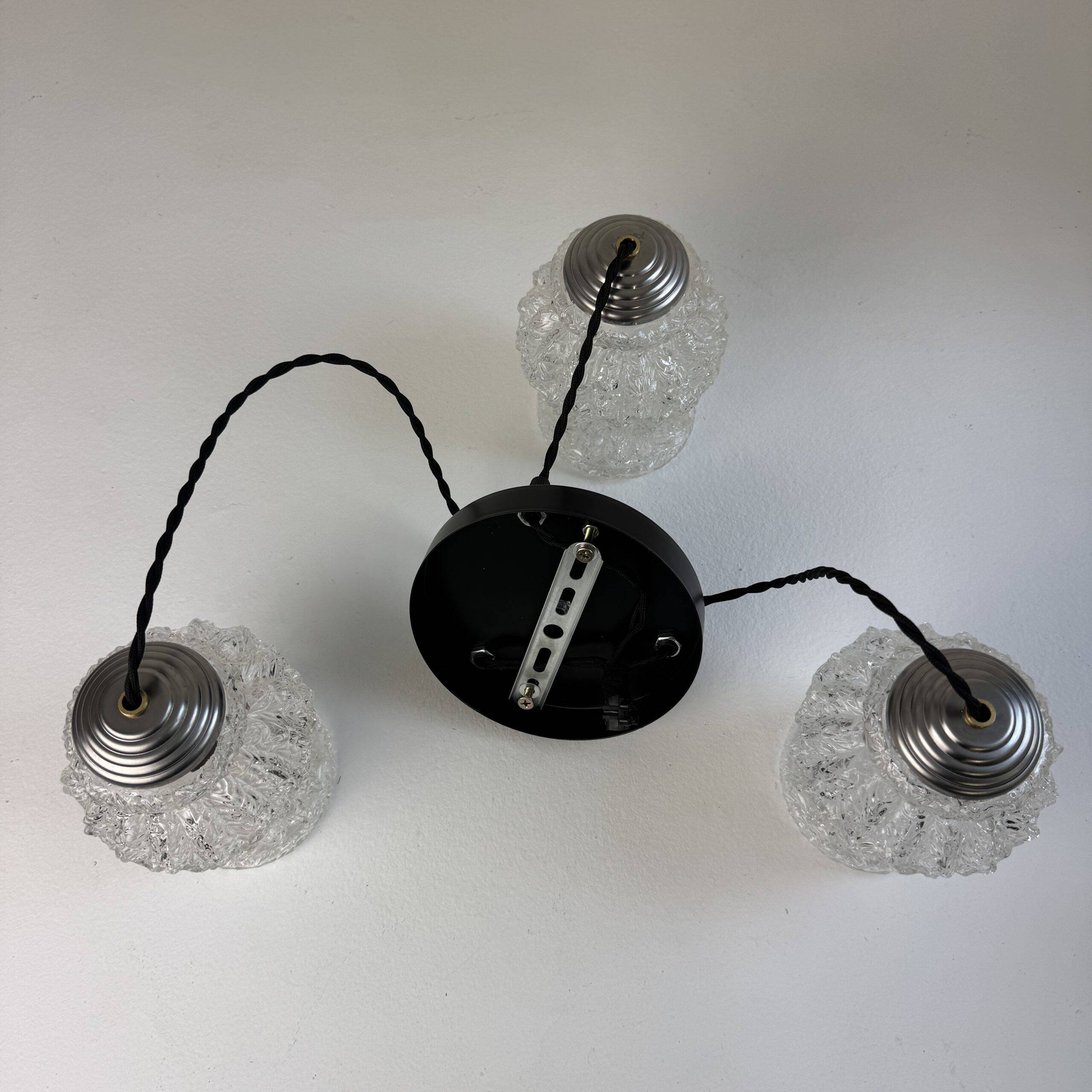 Vintage 3-light cascade chandelier