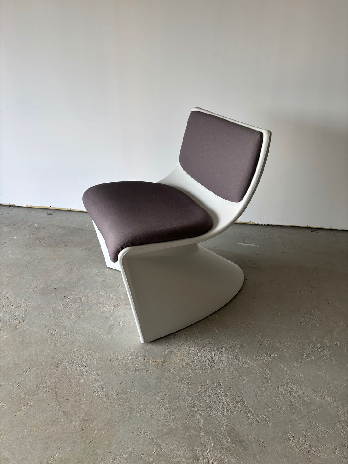 Series of 3 designer armchairs Space by A. Pinaffo and P. Scagnellato