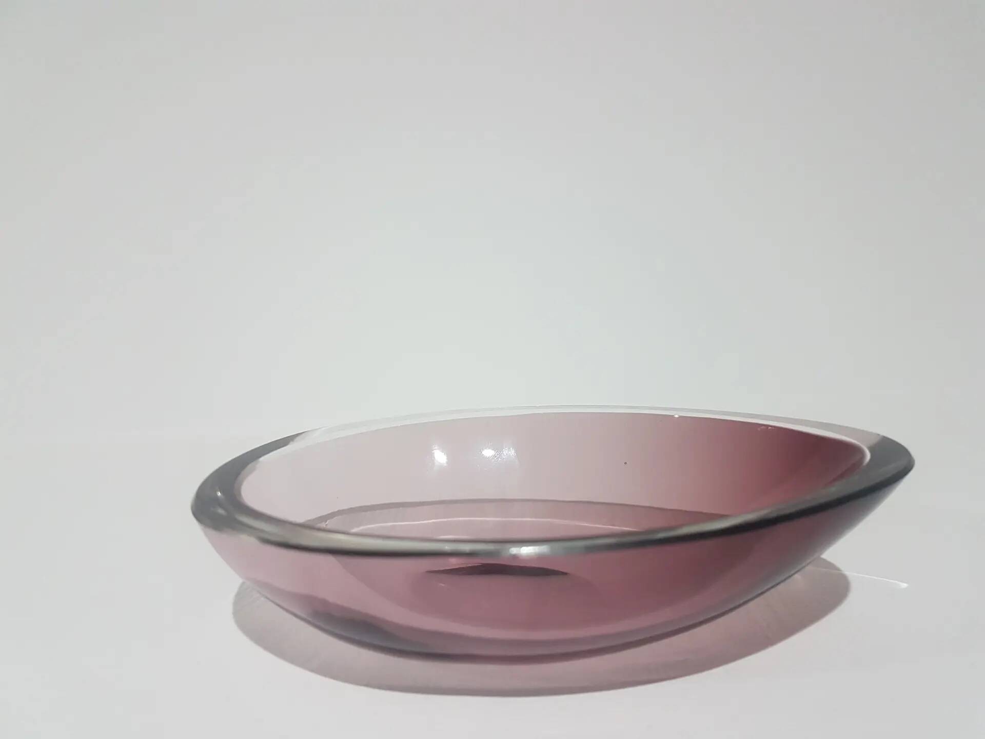 Decorative bowl, pink-purple, glass, designed by A. F. Gangkofner, Hessengl