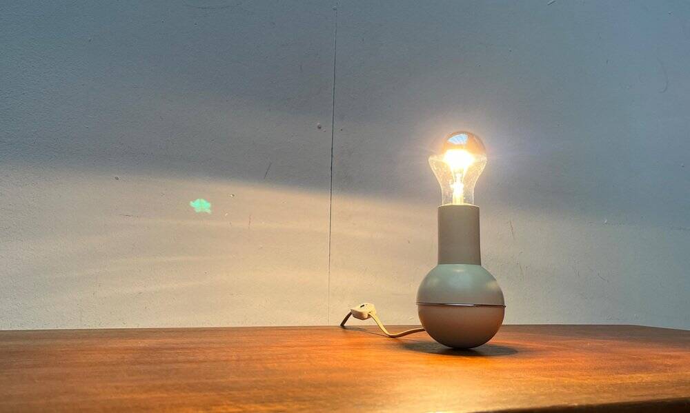 Lampe de table Culbuto d'époque spatiale italienne du milieu du siècle par Lamperti, années 1960
