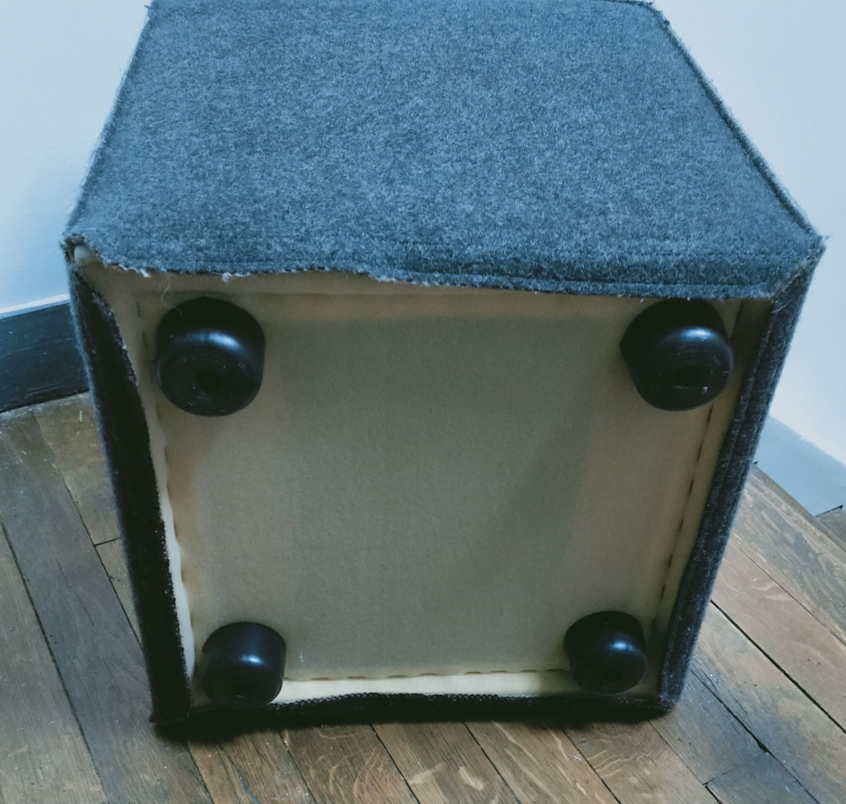 Paola Lenti square felt pouf