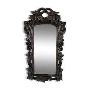 Miroir en bois sculpté,