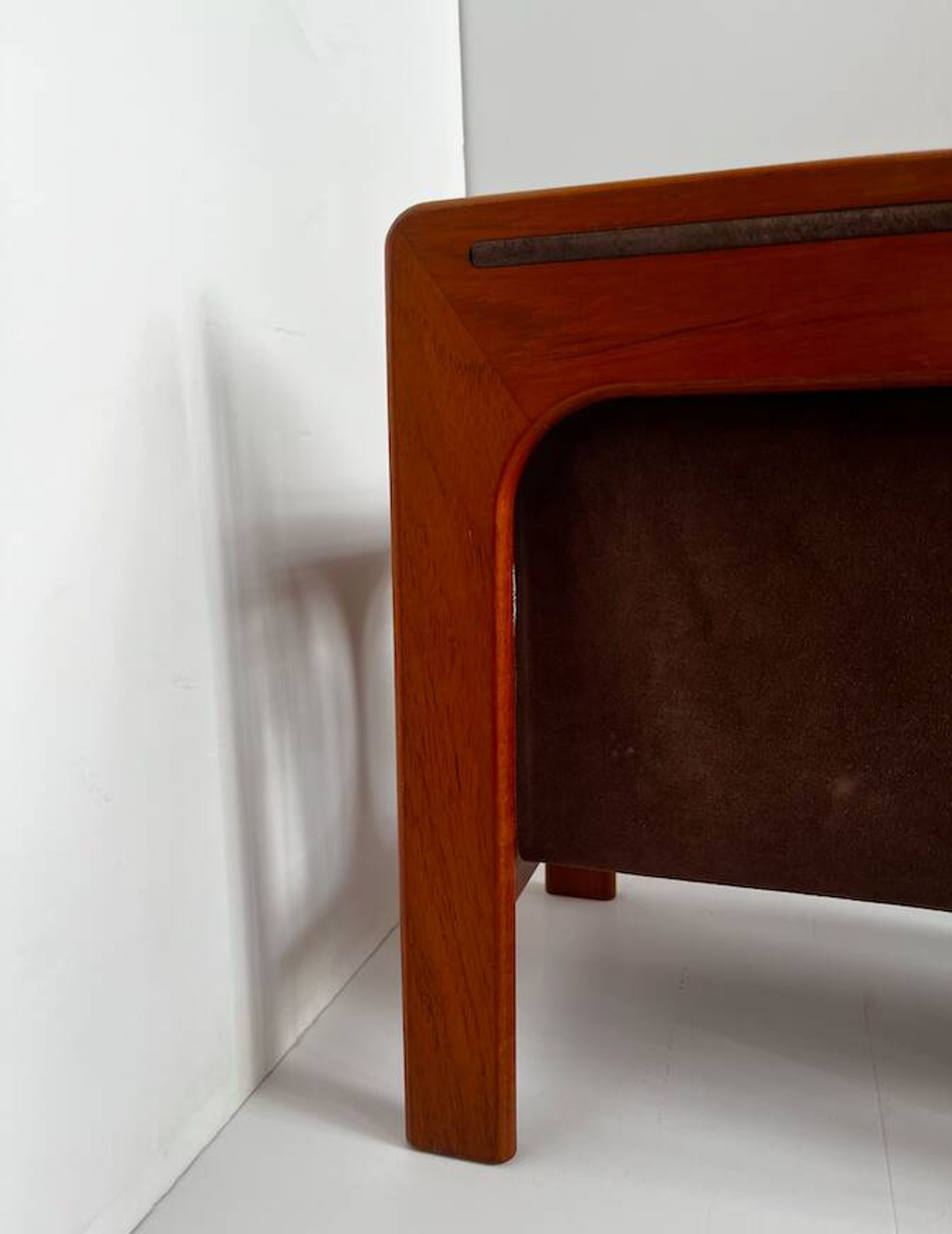 Aksel Kjersgaard magazine rack