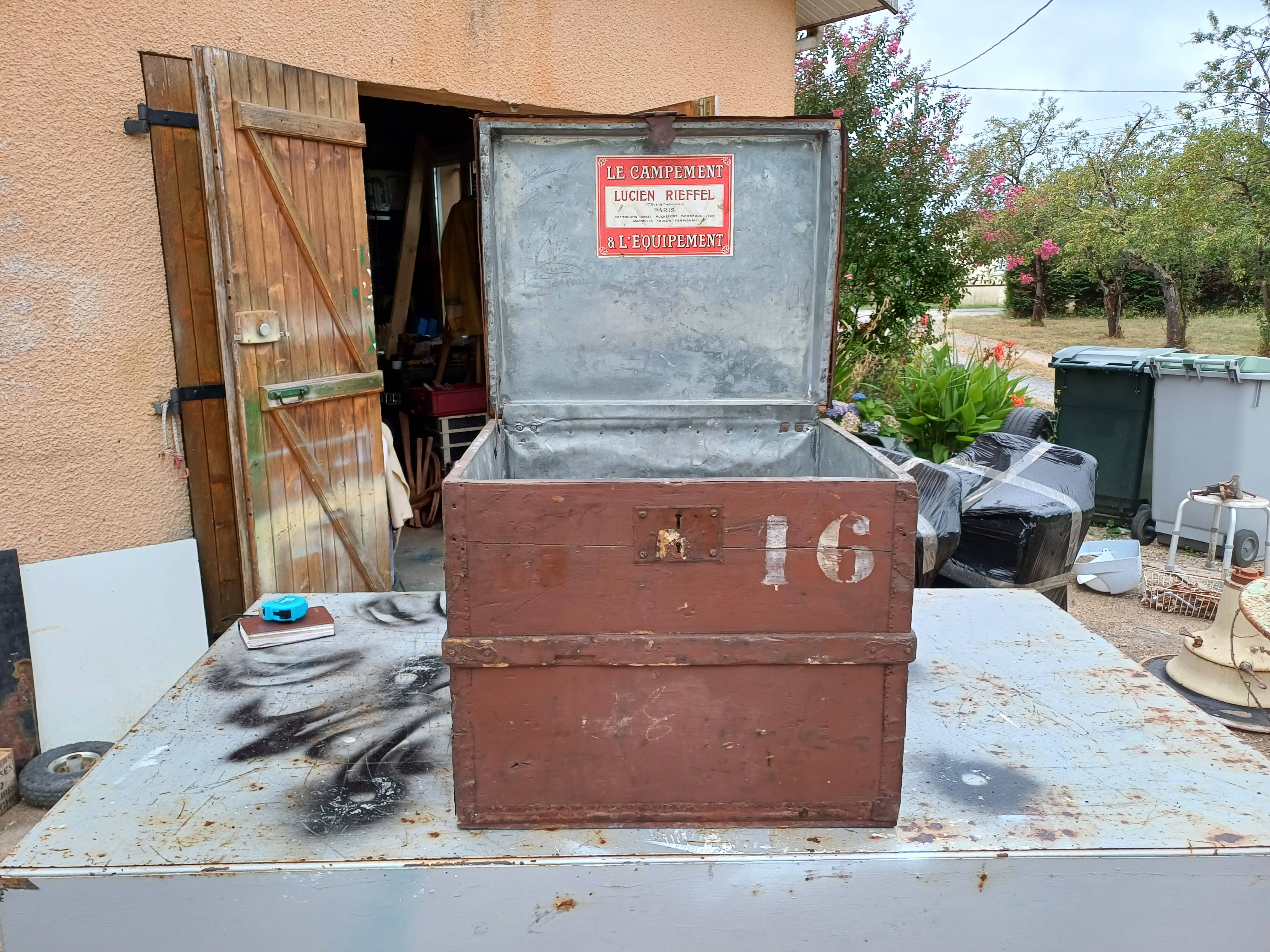Square wooden trunk
