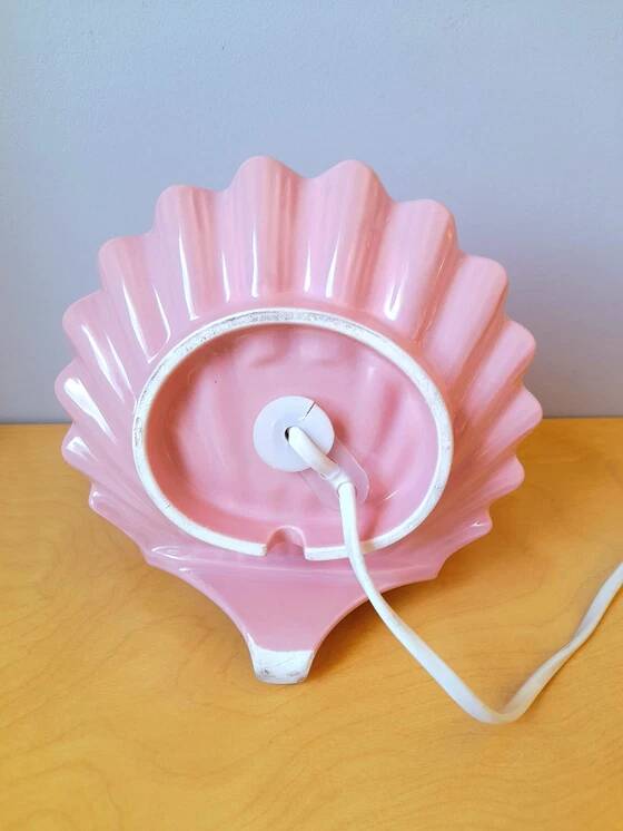 Ceramic and opaline shell lamp