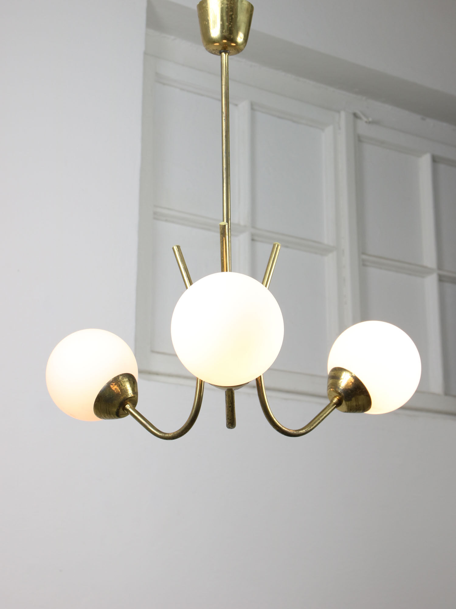 Italian Mid-century Brass and Opaline Glass Chandelier