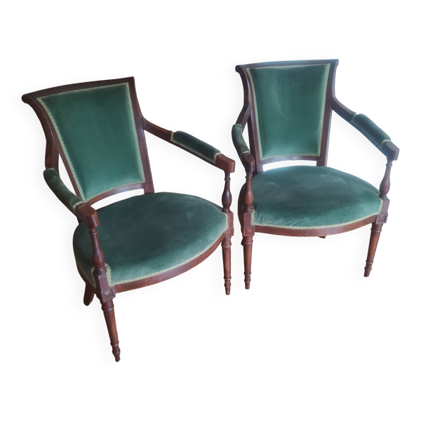 paire de fauteuils Directoire en noyer début XIXème velours vert