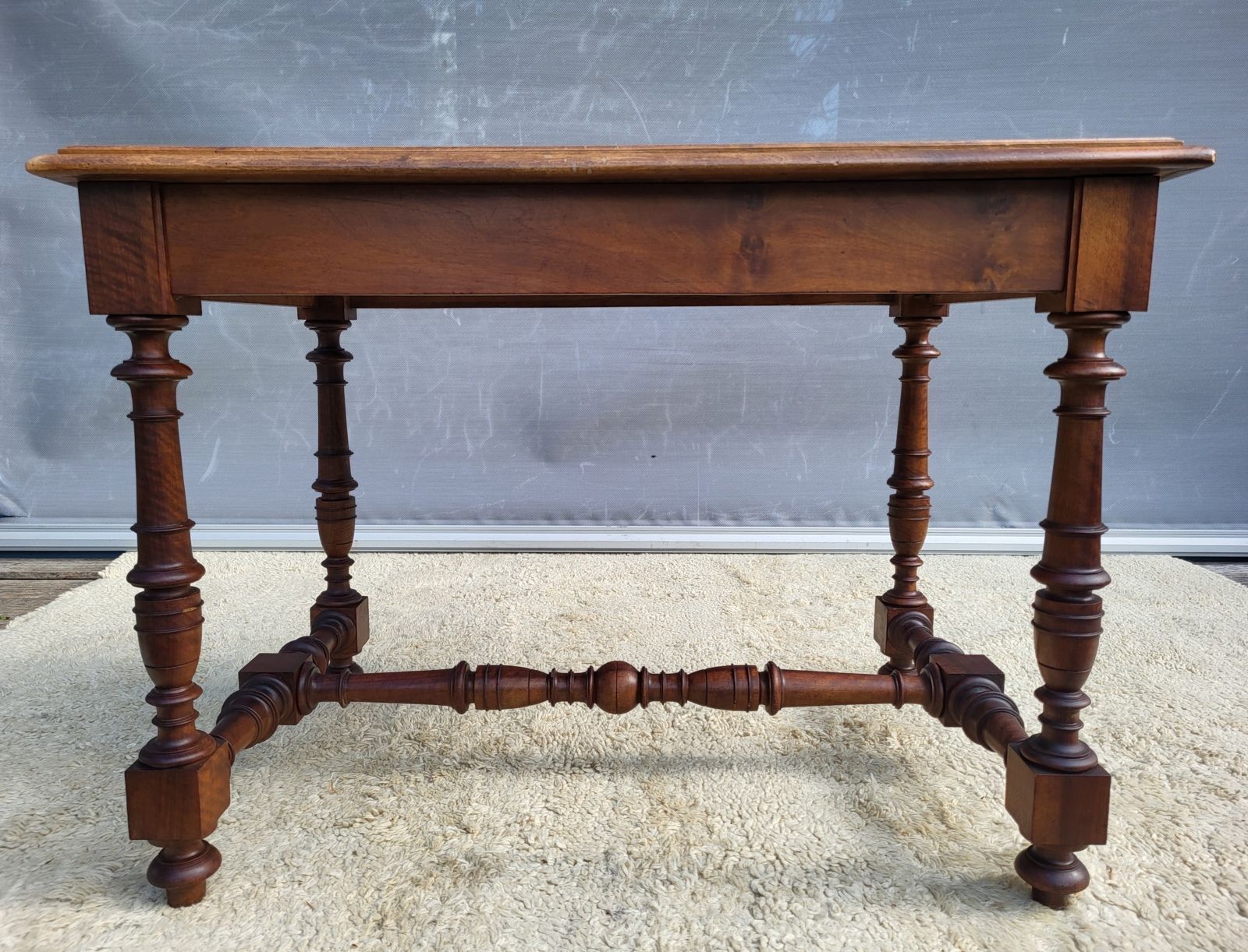 Louis XIII walnut desk • Small centre table in Renaissance style