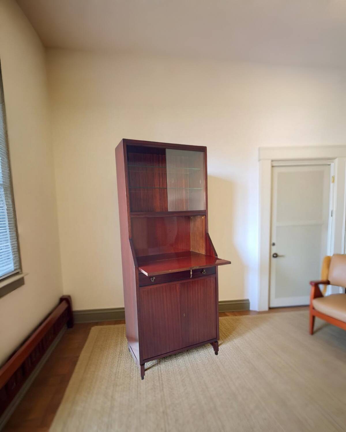 Buffet/crédence italienne en bois et acajou plaqué, années 1960.