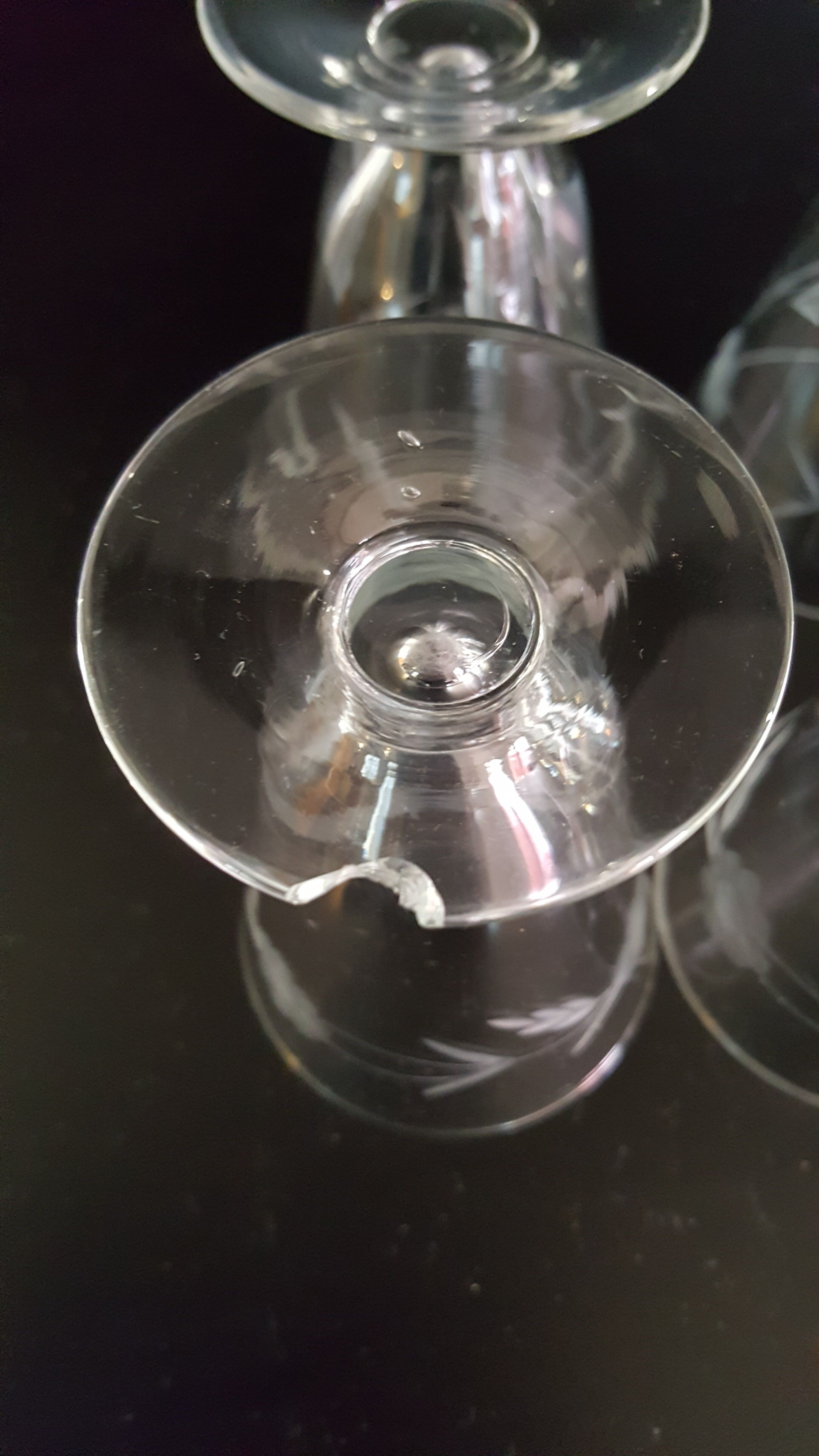 6 Verres ancien  soufflé et ciselé