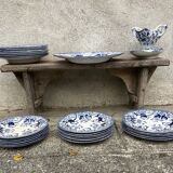 Antique Creil Montereau earthenware dinner service with Flora pattern