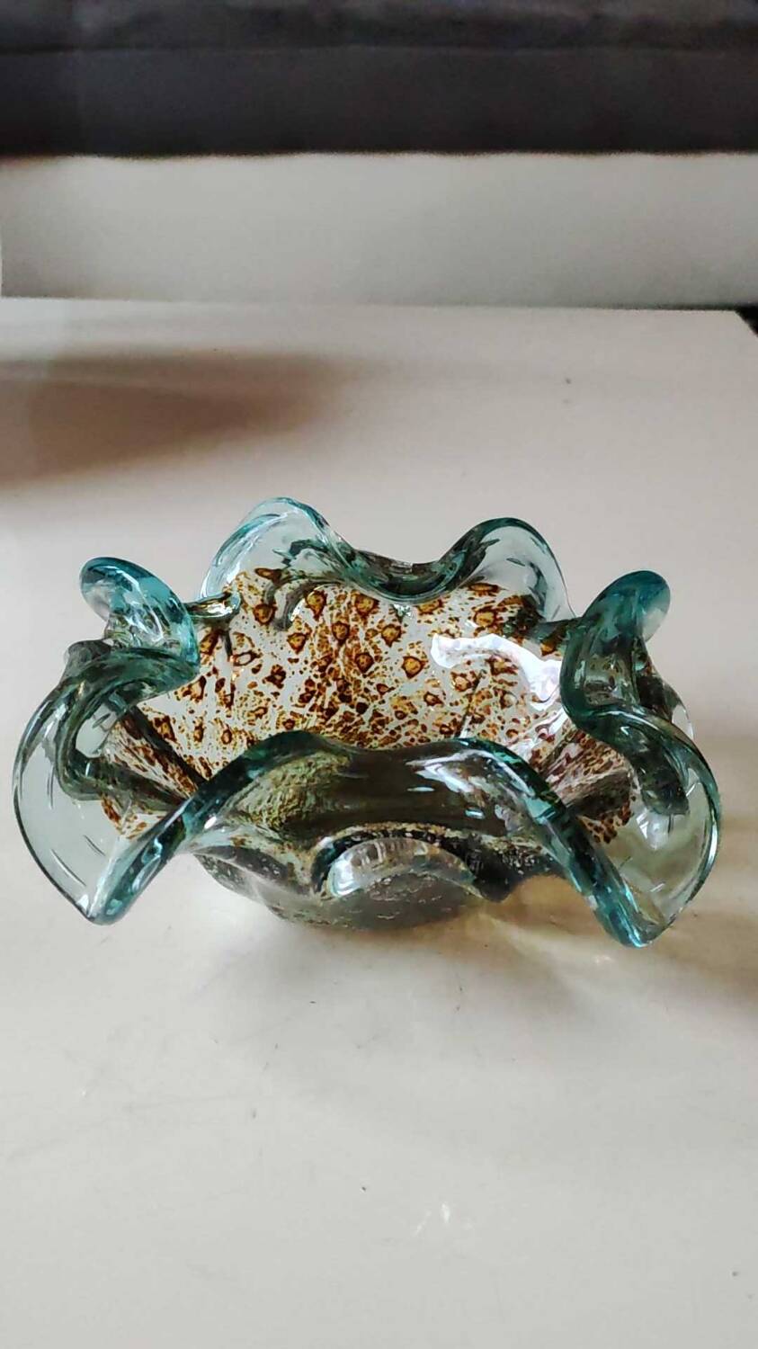 Corolla/floral pocket emptier. In Murano blown glass. Turquoise/Gold/silver inclusions