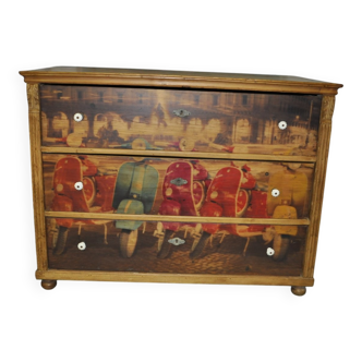 Brown pine chest of drawers with Vespa photo decor, 3 drawers, neo-vintage rustic style.