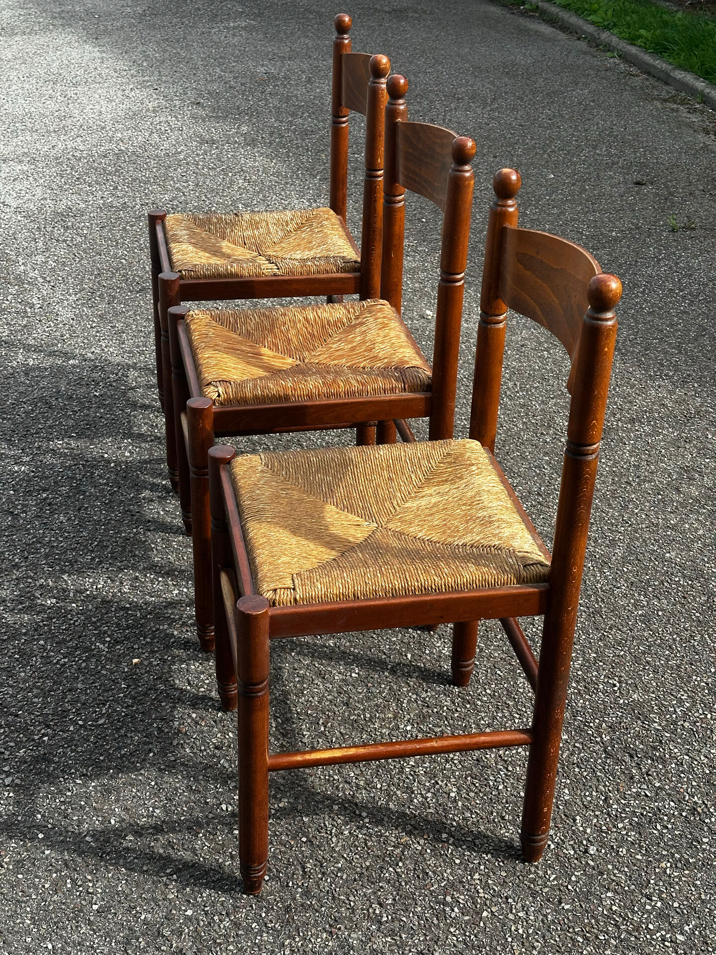 Set of 3 vintage wooden and straw chairs – 1950s