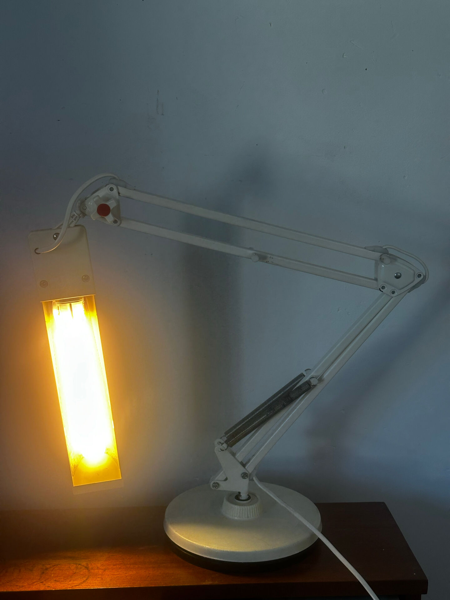 Large articulated architect's lamp by May & Christe, Germany, 1st century.