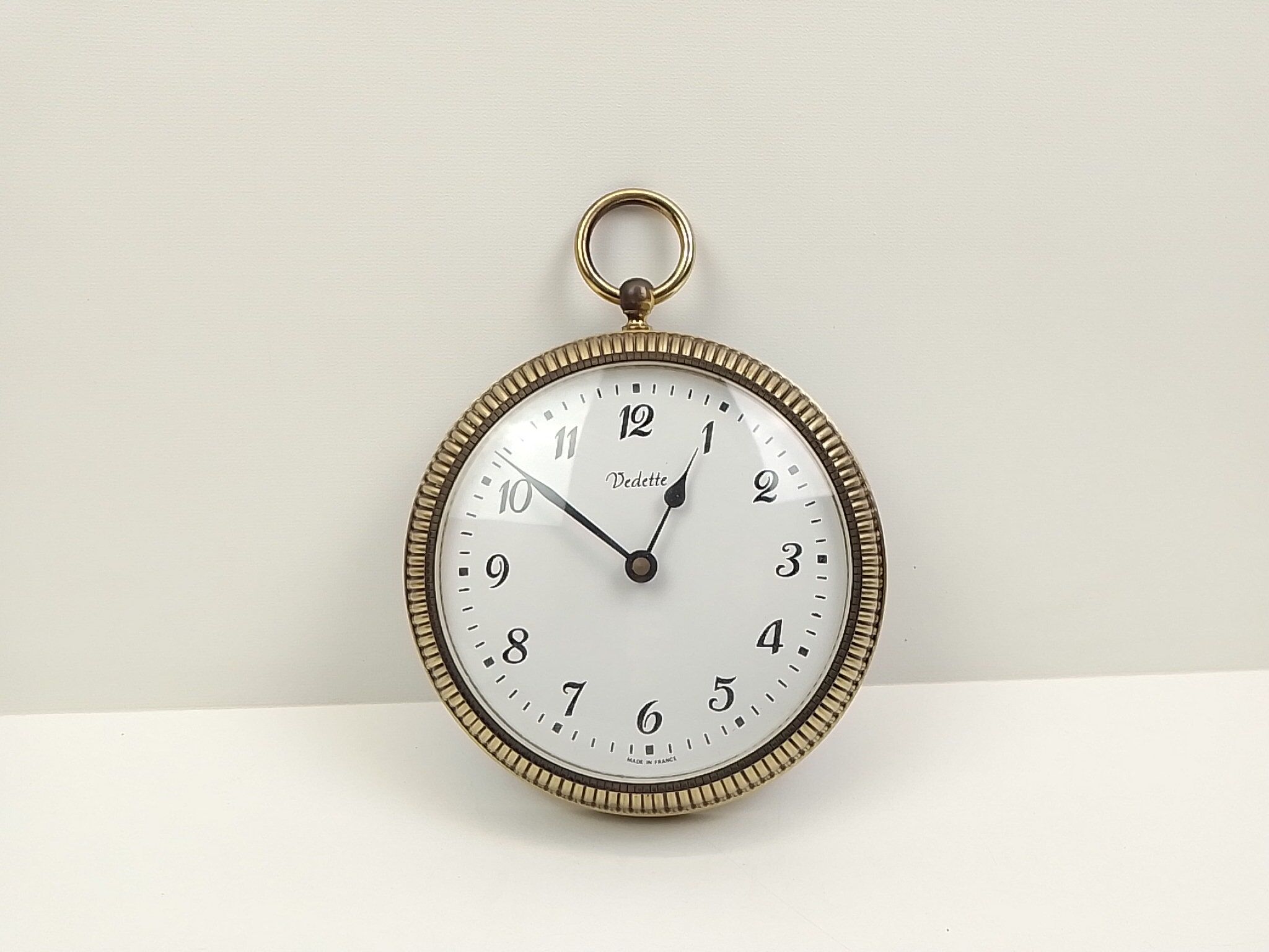Wall clock star shape watch gusset