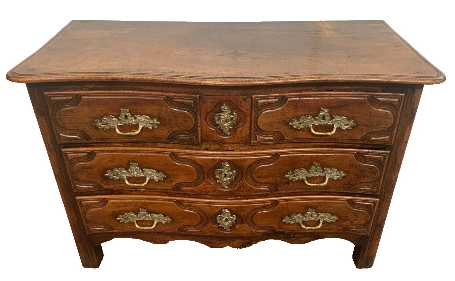 Commode Louis XIV en noyer massif XVIII siècle