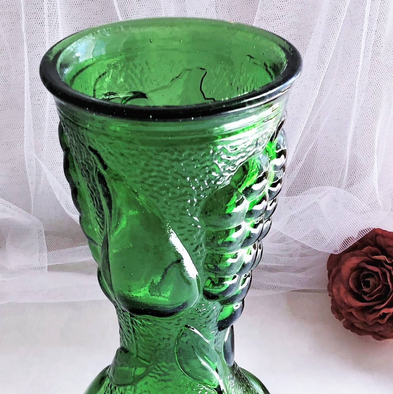 Large green glass vase from vintage Empoli Italy
