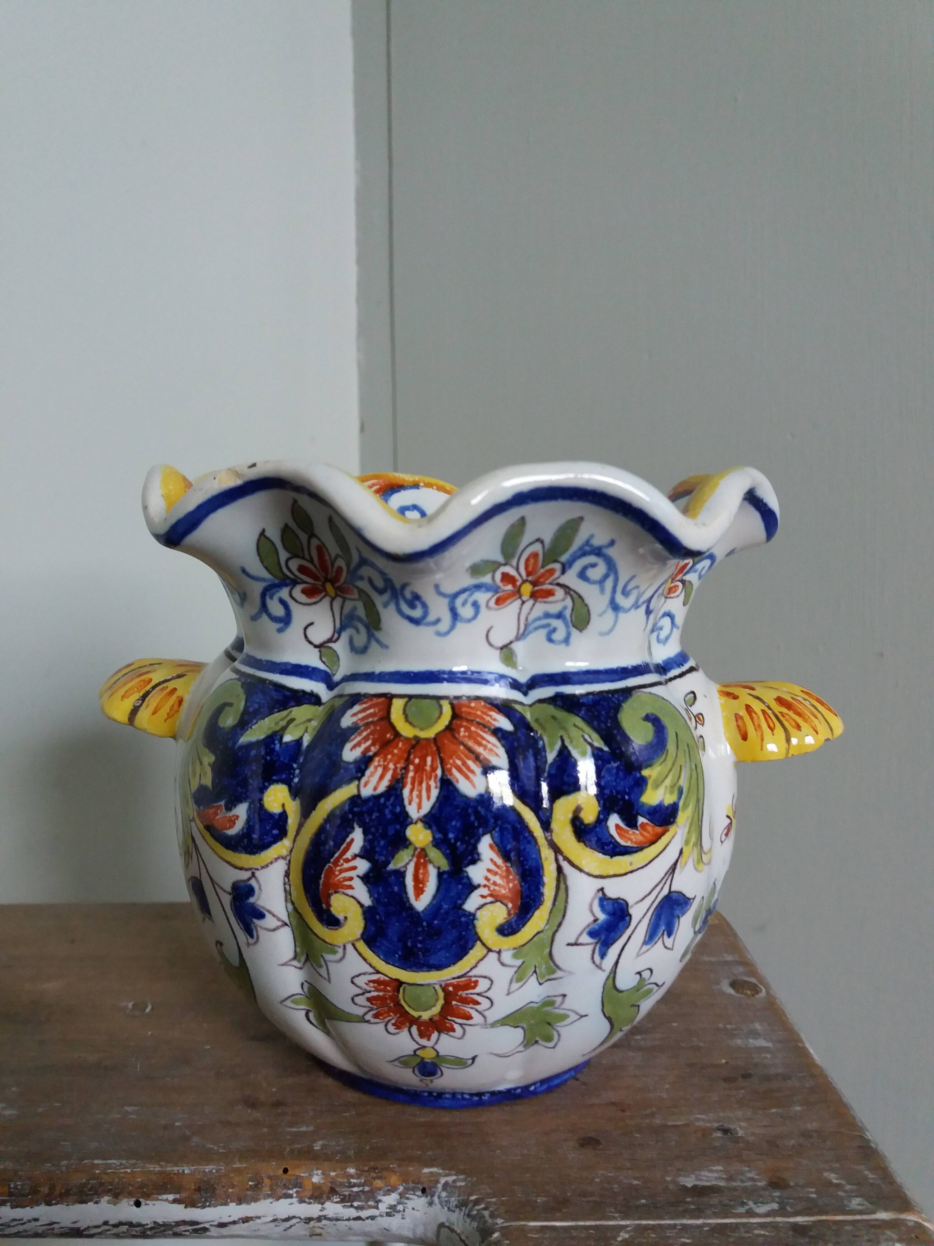 Pot vase Desvres Fourmaintraux Courquin 19th