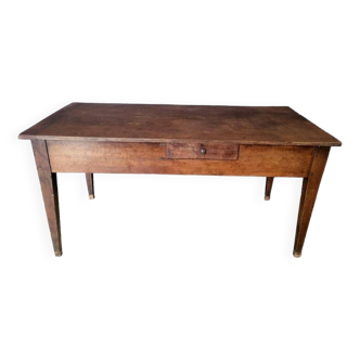 Farm table