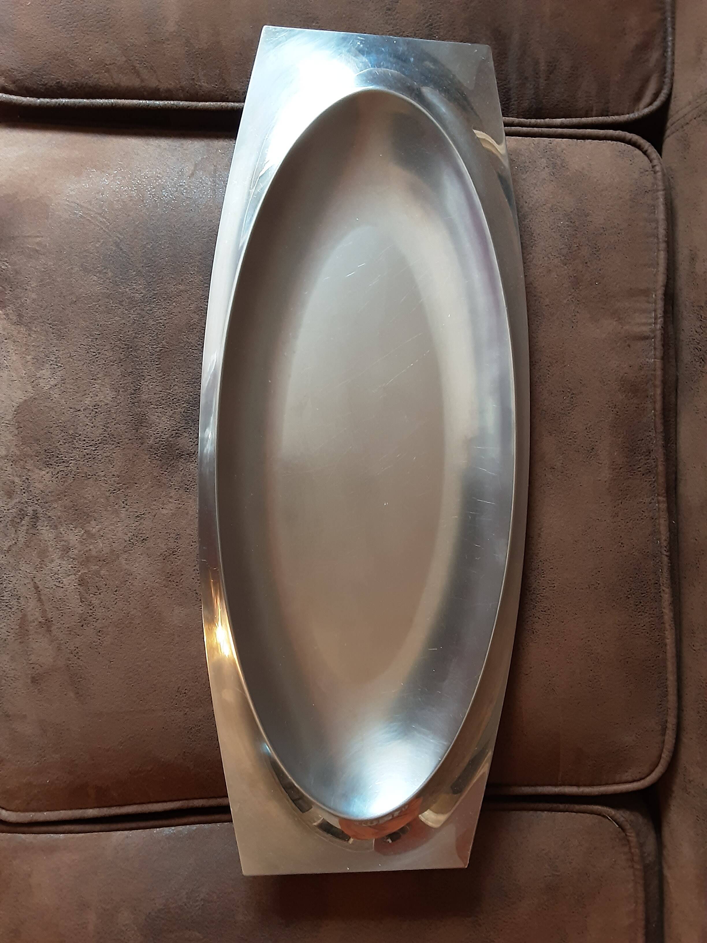 Modern metal dish