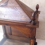 Showcase XIX ° walnut and marquetry
