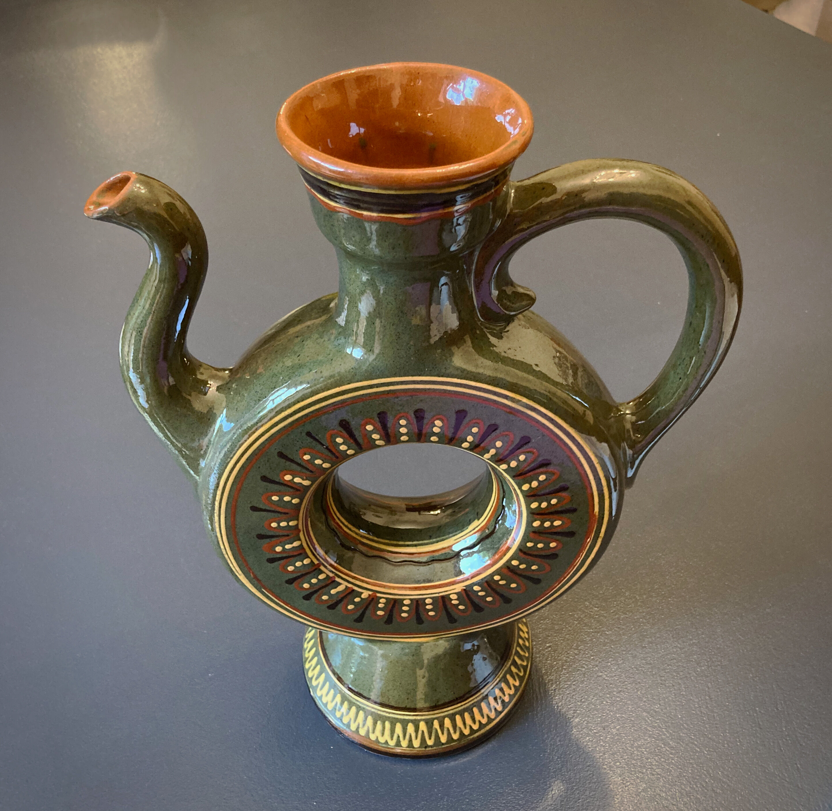 Earthenware ring coffee maker