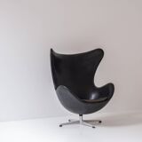 Early ‘Egg’ armchair designed by Arne Jacobsen for Fritz Hansen, Denmark 1958.