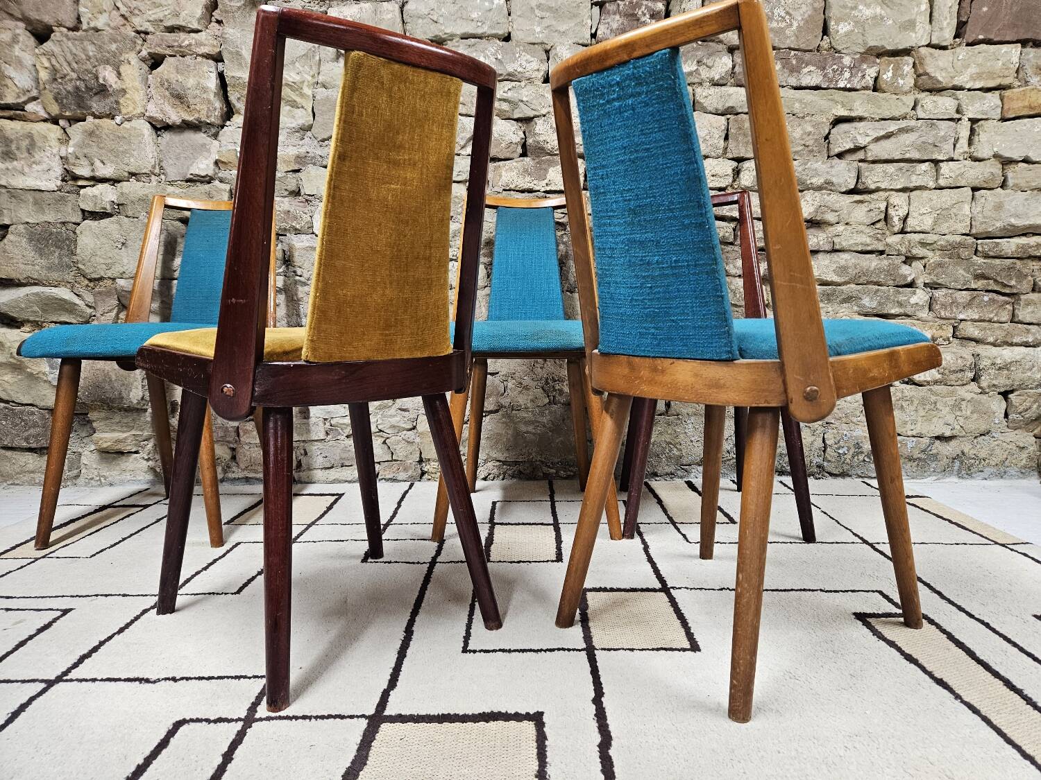 Set of 5 vintage spindle foot bistro chairs 1960"