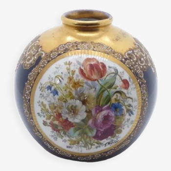 Vase boule en porcelaine Limoges A.Golse