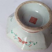 octagonal porcelain cup from China with Taoist Ying Yang decoration - c. 1900