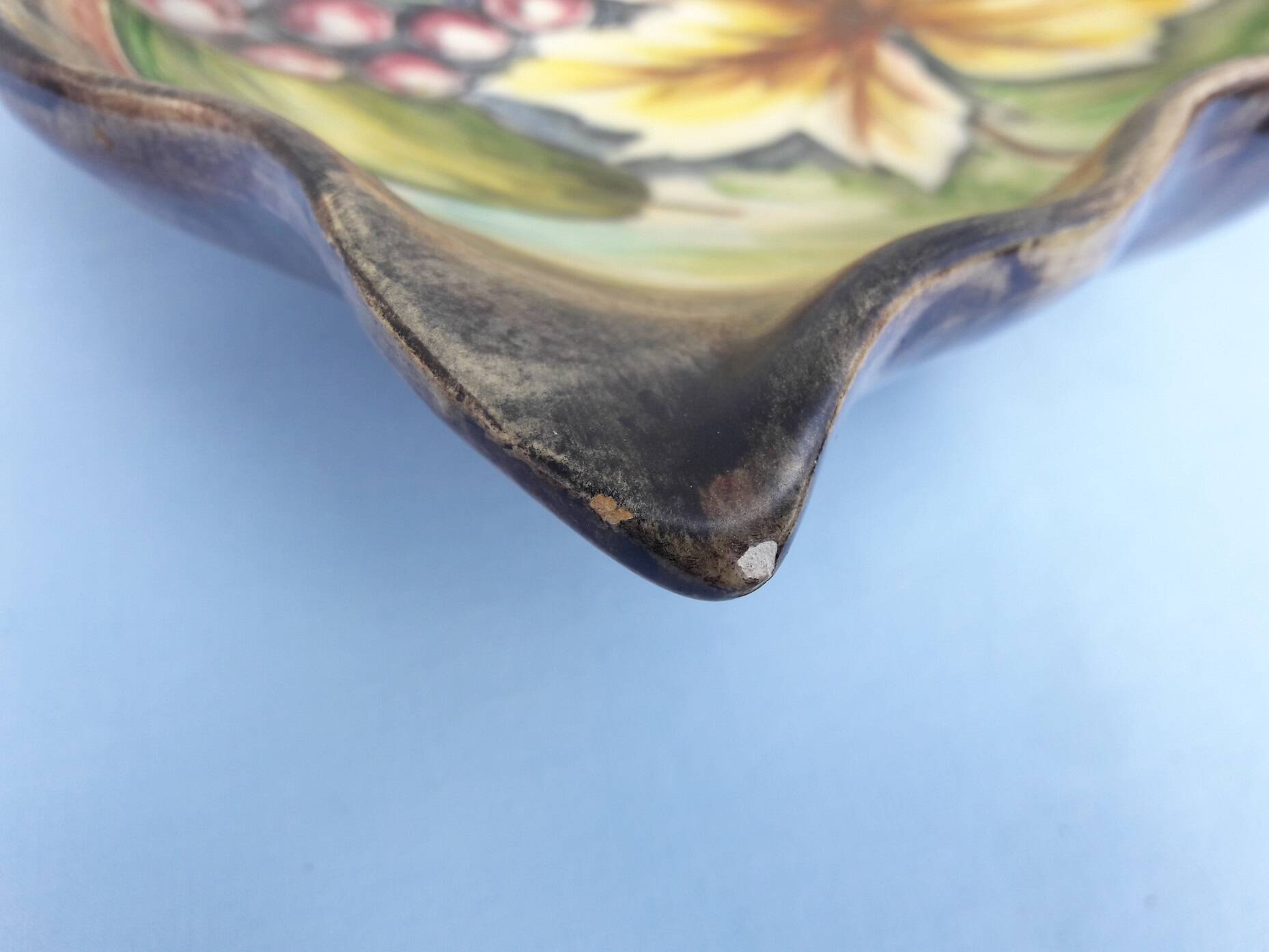 Ceramic fruit dish or bowl